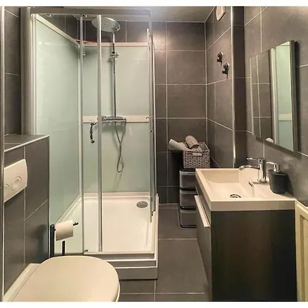 Entourage Christinastraat Ostend